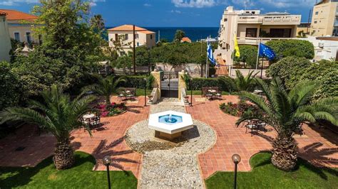 Τα χανιά (au pluriel), souvent transcrit en chaniá ou haniá) est une ville de crète occidentale, dans le district régional du même nom, en grèce. Φωτογραφίες - Hotel in Chania - Halepa Boutique Hotel ...