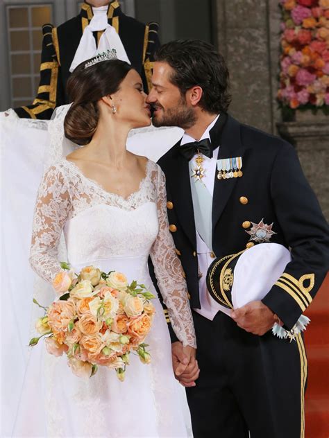 Juni 2014 wurde die verlobung zwischen sofia und prinz carl philip von schweden bekannt gegeben. Carl Philip von Schweden und Sofia Hellqvist: Die ...