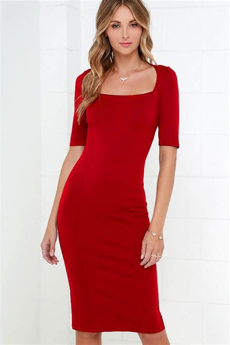 Красное платье футляр с рукавом | Ball dresses, Fashion, Fashion outfits