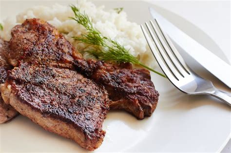 Low carb, grain free, gluten free, no sugar added, wheat free, paleo, primal, keto, gluten sensitive, celiac, healthy, real food, diets. How to Cook a Tender Steak on a Stove | LIVESTRONG.COM