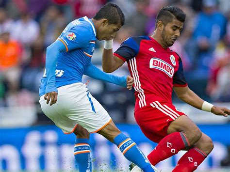Cruz azul buscará superar el récord histórico de la institución al conseguir su undécima victoria consecutiva en la liga mx. VIDEO: Los goles del Cruz Azul vs Chivas | Goal.com