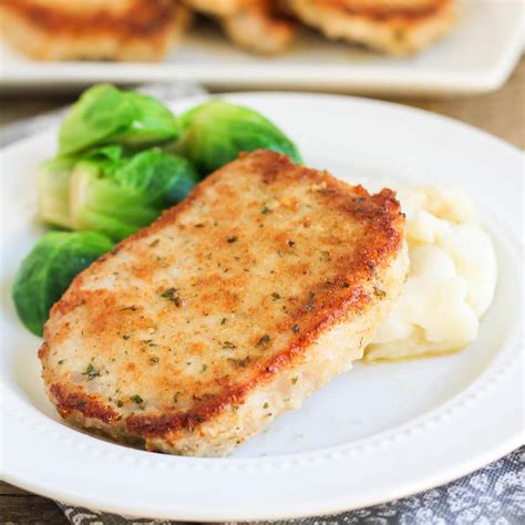 My favorite baked pork chops recipe — easy to make, nice and juicy, and easy to customize with your favorite seasonings. Korean Bbq Pork Chops Baked. Oven Baked Barbecue Pork ...