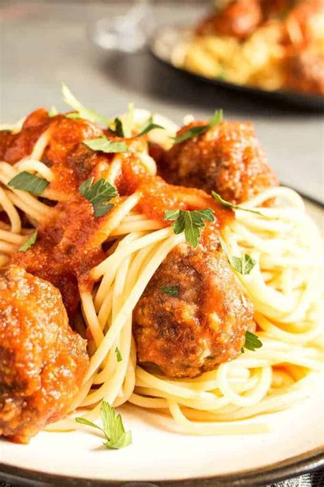 Easy Homemade Spaghetti And Meatballs The Thirsty Feast