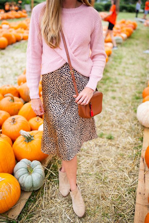 how to style a leopard skirt for fall sunshine style