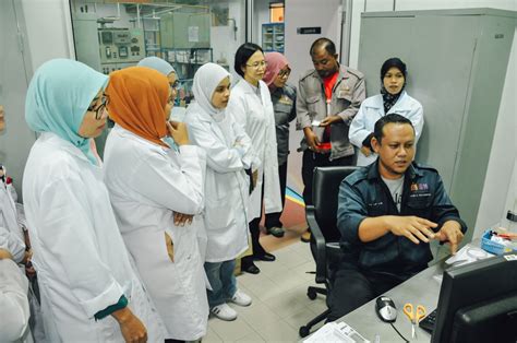 You will utilise chemistry, physics, mathematics and economics to use, transform and transport chemicals, materials and energy. Chemical Engineering Short Course: Characterization of ...