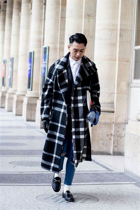 Discover over 363 of our best selection of 1 on. Street Style at Paris Men's Fashion Week Fall Winter 2017 ...