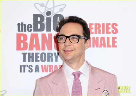 Photo Kaley Cuoco Jim Parsons Mayim Bialik Celebrate Big Bang Theory