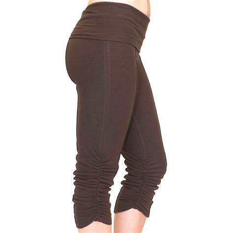 Yoga Capri Pants Cropped And Ruched Leg With Fold Over