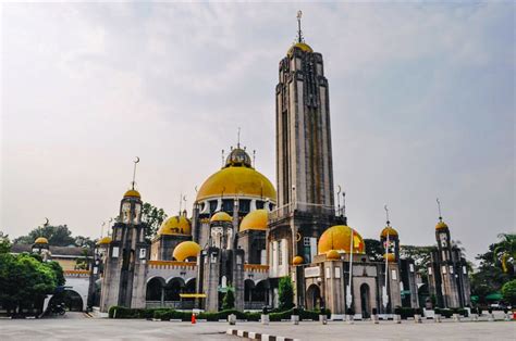 5 iconic mosques in selangor gaya travel magazine