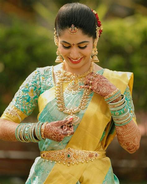 Pin By 👑princess Ñisu🌹 On ♧•bęãúţ¡fųĺ Břiđĕ•♧ Bridal Sarees South Indian South Indian Wedding