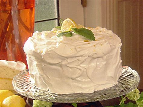 To make paula deen's lemon sour cream, take a. What to decorate a lemon cake with? | Yahoo Answers