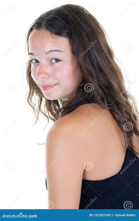 Perfil De Adolescente Morena Longa De Cabelo Sorrindo Retrato Imagem De Stock Imagem De
