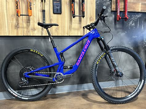 2023 Santa Cruz Tallboy S Build Gloss Ultra Blue — Mojo Wheels