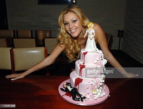 Divorce Party Photos And Premium High Res Pictures Getty Images