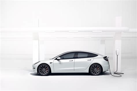 Tesla Model 3 Grande Autonomie 2022 Autonomie Et Prix En Hausse