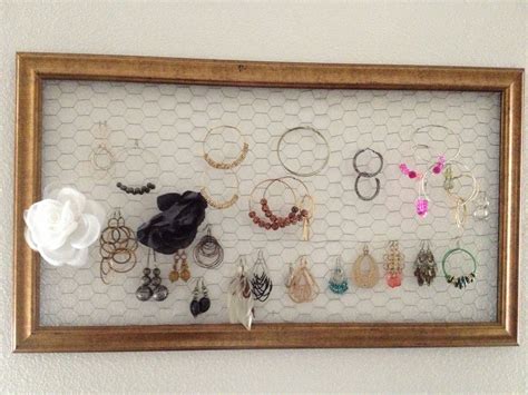 Chicken Wire Earring Holder Super Easy To Make Small Business Ideas
