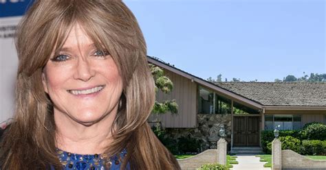Was Susan Olsen Paid Her Worth On The Brady Bunch Heres The Truth