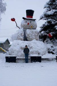 Harry hole, hauptkommisssar der osloer polizei, ermittelt im fall eines serienmörders, genannt `schneemann'. Der Schneemann Film - Bilder und Sprüche für Whatsapp und ...