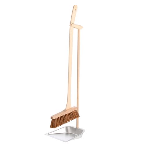 Standing Dust Pan And Broom Metalwood Esschert Design Usa