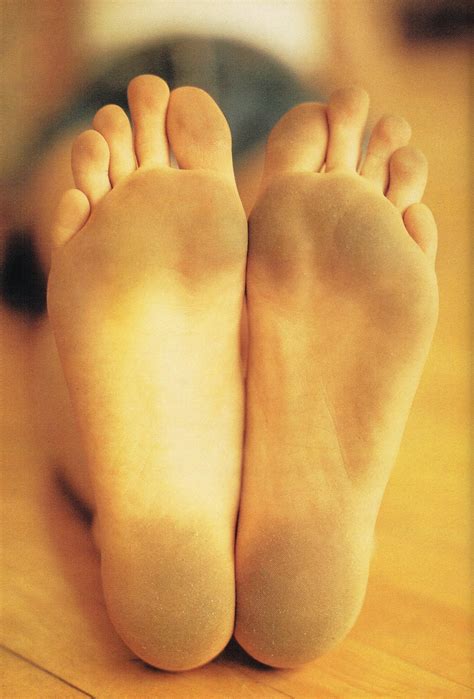 Juliette Lewiss Feet