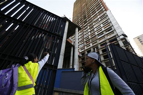 Venezuela Evicts ‘tower Of David Squatters From Worlds Tallest Slum