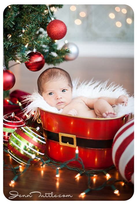 The photo editing software for fashionable girls is waiting for you! 33 Absolutely Cute Babies And Their First Christmas Photo ...