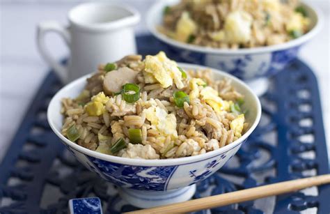 Over the past couple of decades there has been a growing concern about fats, high blood cholesterol levels and the diseases caused by it. Low Fat Chicken Fried Rice - Quick, easy and packed full of flavor!