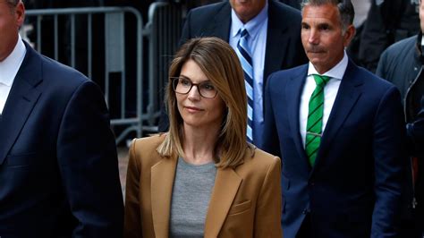 why did lori loughlin plead not guilty in college admissions scam