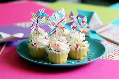 25 Diy Cupcake Toppers For A Variety Of Special Occasions
