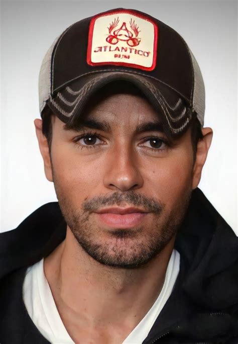 Pin By Jola Moskalczyk On Quique Baseball Hats Enrique Iglesias