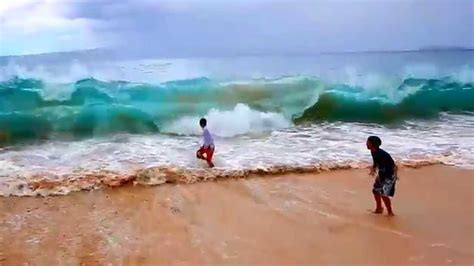 Makena Beach Waves Youtube