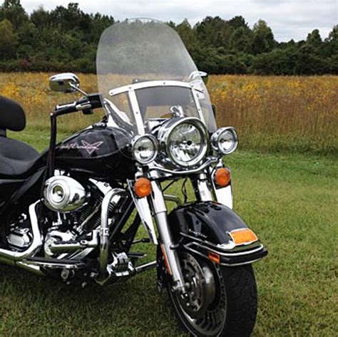 Does your harley davidson road king need that extra bit of customization to make it perfect? ROAD KING® Windshields - Freedom Shields