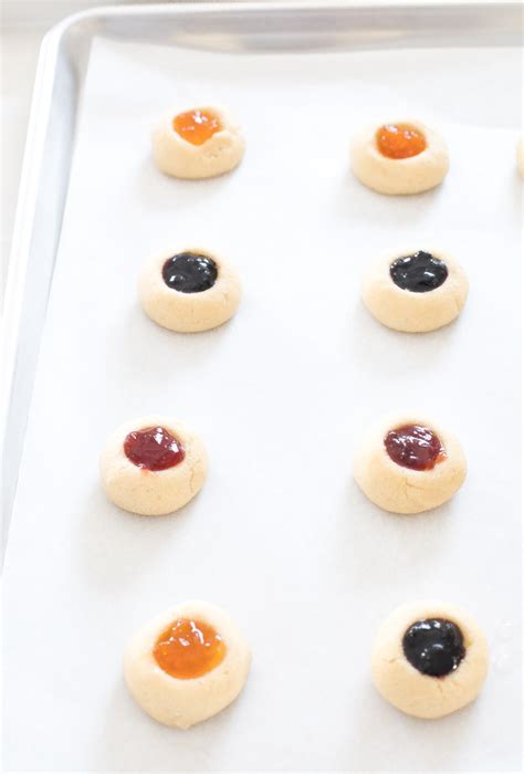 Thumbprint Cookies Chef Savvy Quick And Easy Christmas Cookies