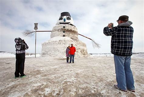 Minnesota Farmer Builds 50 Foot Snowman