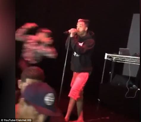 rapper xxxtentacion is knocked out on stage in san diego daily mail online