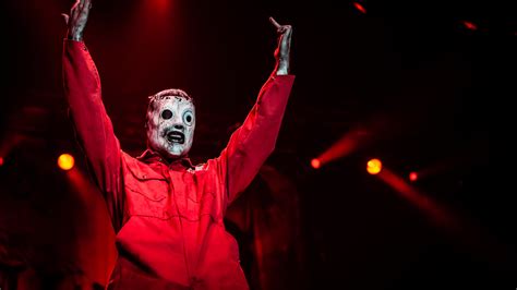 Corey Taylor Unveils New Slipknot Mask At Rocklahoma Wrzk Fm