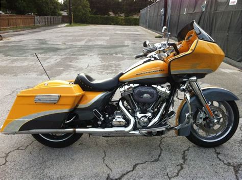 The site owner hides the web page description. 2009 Harley-Davidson Road Glide CVO for sale on 2040-motos