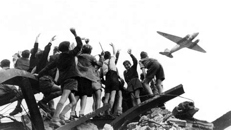 Berlin Airlift Iconic Photos