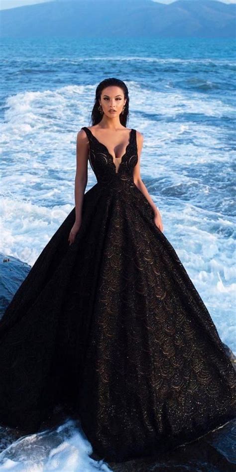 33 Beautiful Black Wedding Dresses That Will Strike Your Fancy