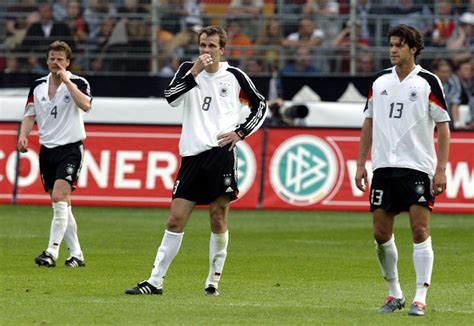 Nationalmannschaft polen auf einen blick: Die Geschichte des Trikots der deutschen Fußball ...