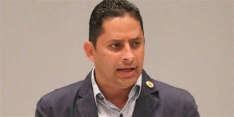 Alcalde Derrotado De Arecibo Se Lleva Liquidación De 69 Mil Dólares Metro