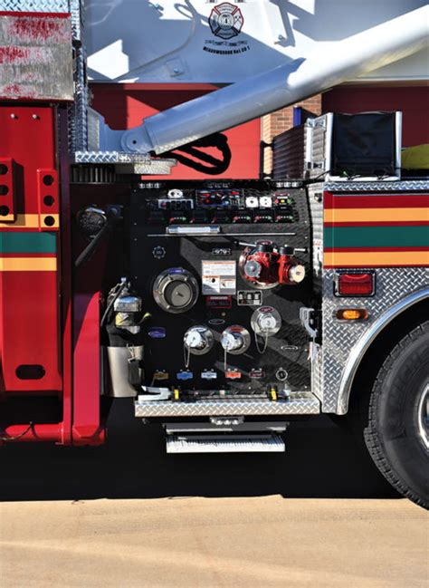 Uniondale Ny Takes Delivery Of First Aerialscope Quint On A Seagrave
