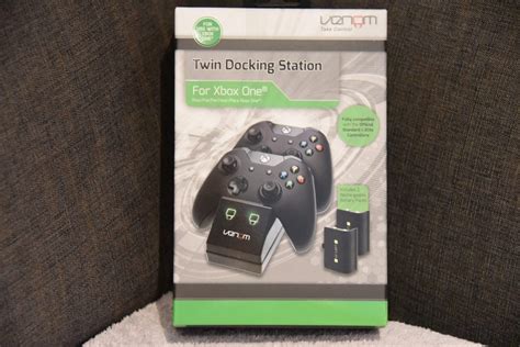 Two Minute Review Twin Docking Station For Xbox One From