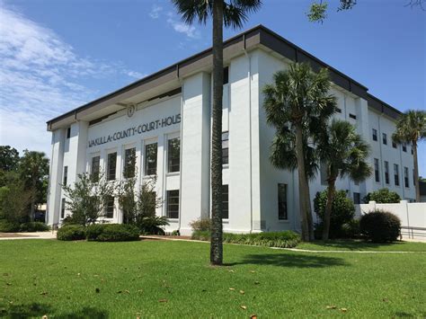 Wakulla County Courthouse in Crawfordville, Florida. Paul Chandler June