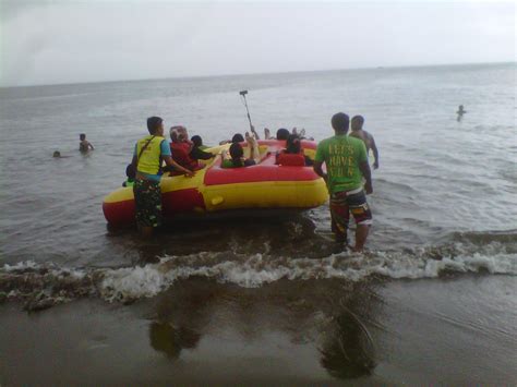 Lokasi batu ngampar berada di kaki gunung syawal. Explore Wisata Pangandaran: Watersport Batu Karas