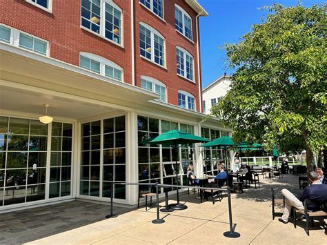Starbucks - Letterman Campus - West Broadway Building Co.