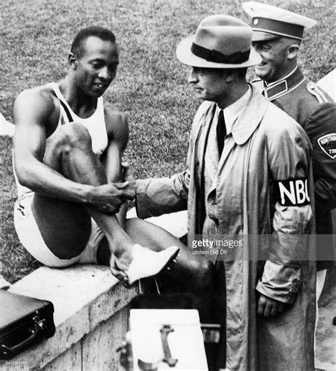 Pictures Of Jesse Owens