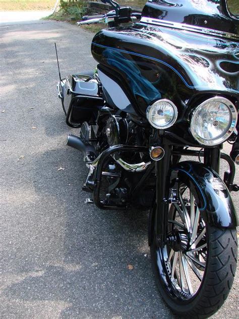 Link to our free lookup page to help your customers find the correct paint code. 2007 Harley-Davidson® FLHTCU Ultra Classic® Electra Glide ...