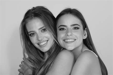 Premium Photo Closeup Of Couple Beautiful Happy Smiling Girlfriends Models Two Attractive Sexy