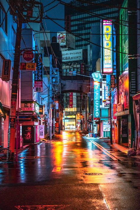 Photographer Wanders The Streets Of Akihabara At Night Captures The